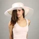 cappello bianco